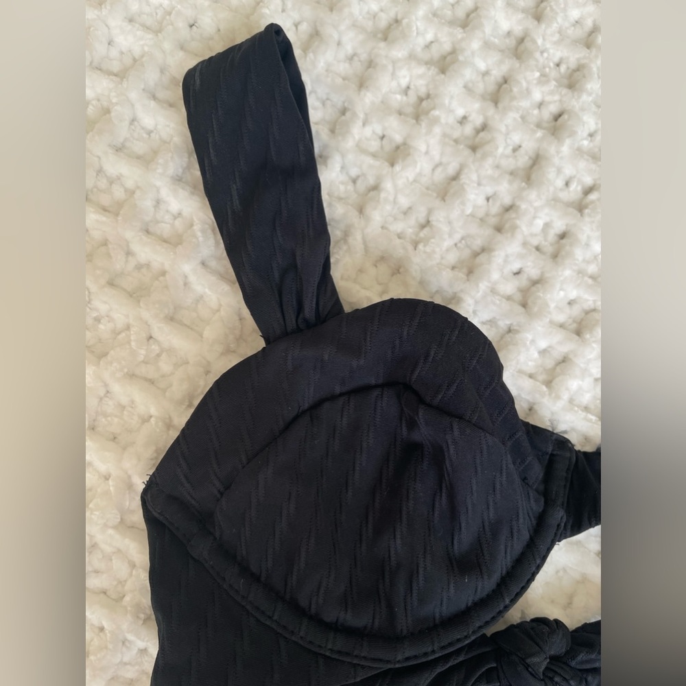 Abercrombie & Fitch Black Bikini with Modern Silhouettes - Picture 3 of 13